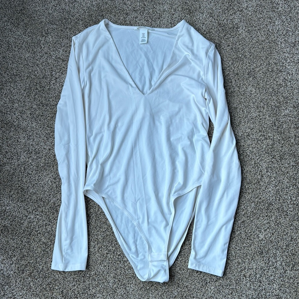 Off White H&M Long Sleeve V-neck Body Suit M